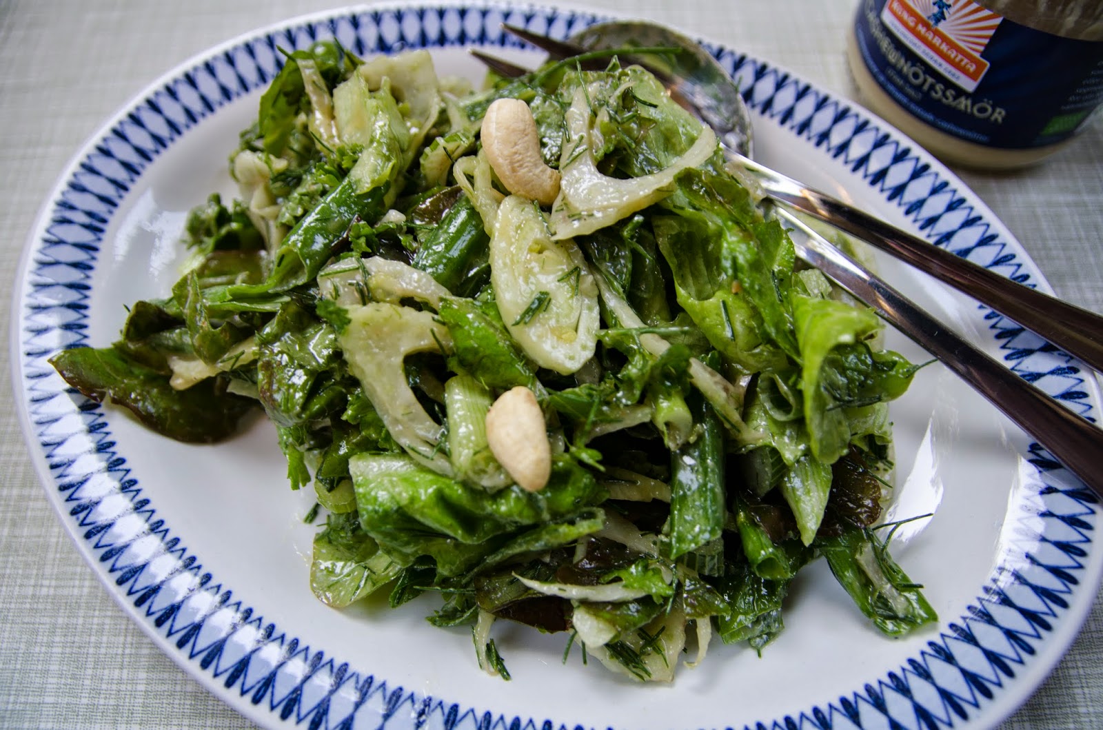 Fänkålssallad med cashewvinägrette