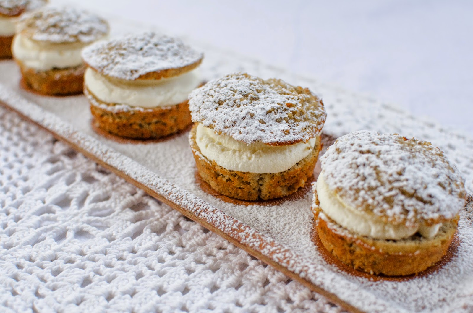 Glutenfria semlor med mandelmjöl