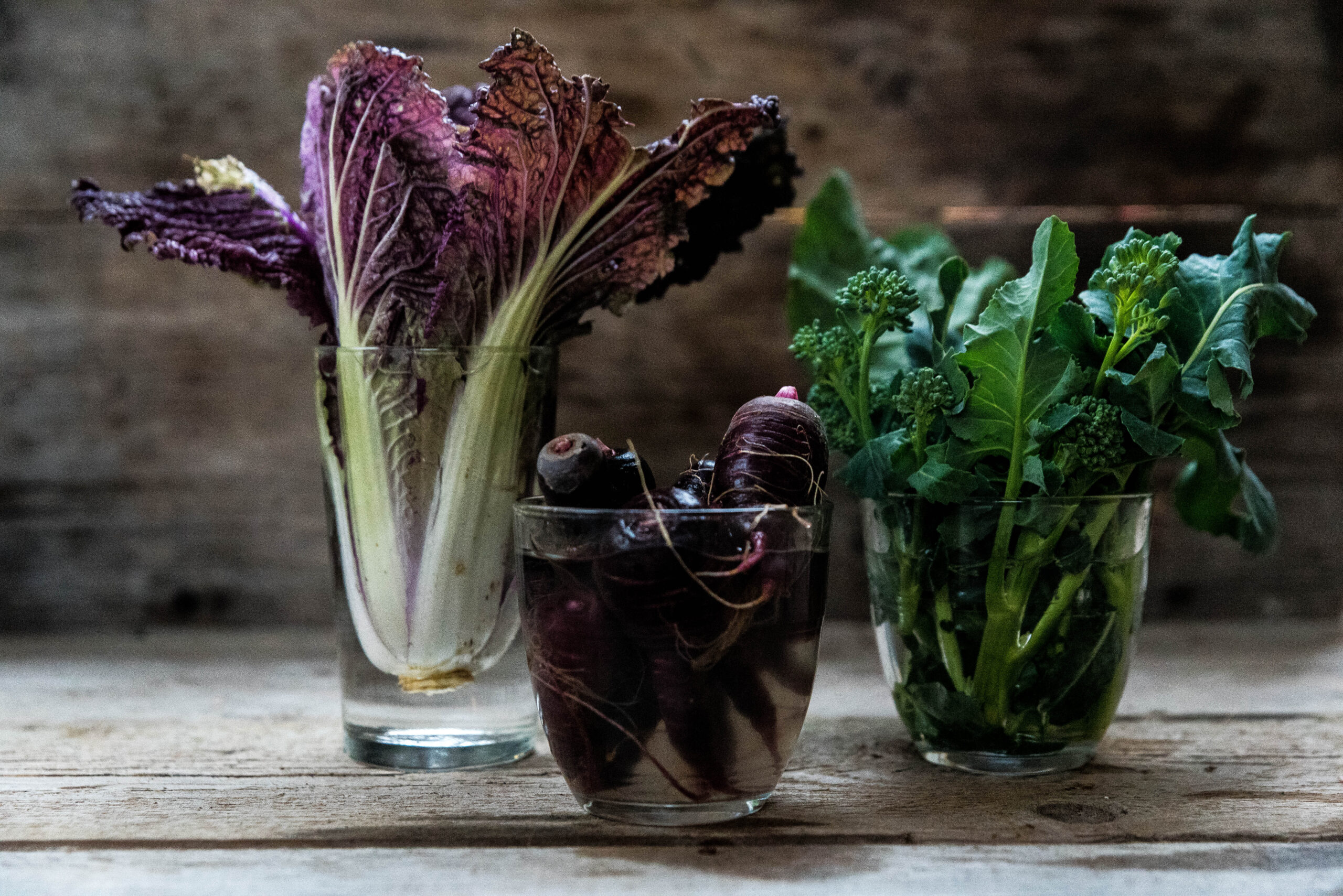 Förvara grönsaker i vatten