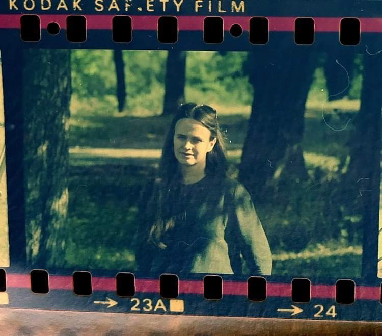 Det börjar med en kvinna