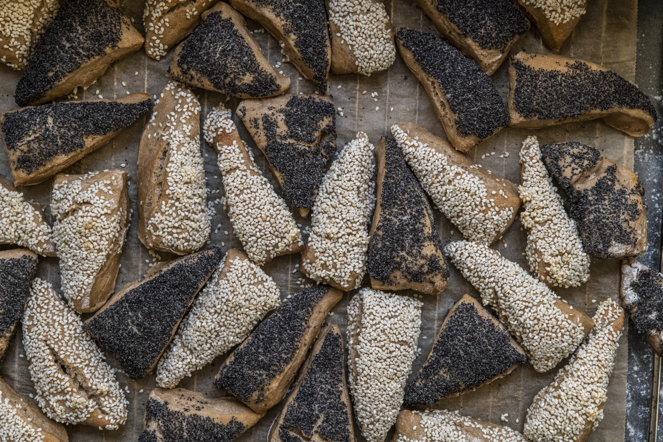 Rustika surdegstrekanter – och hur jag räddade en trist deg!