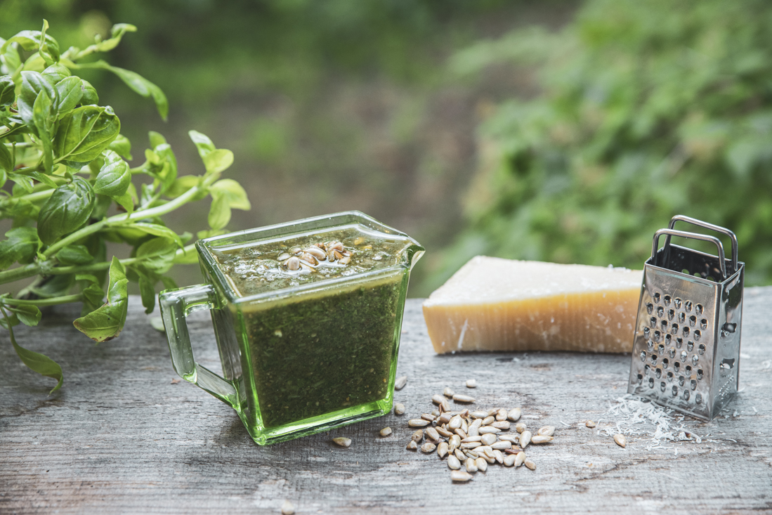 Basilikapesto med solroskärnor