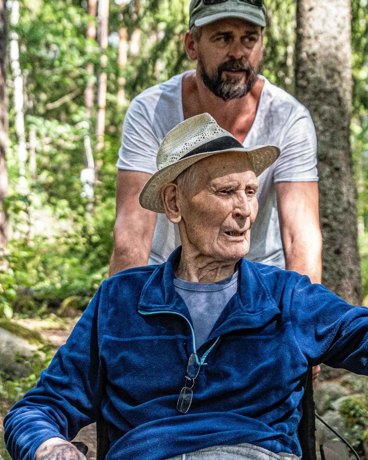 Pappa Paul💚 klev över tröskeln till de sälla jaktmarkerna